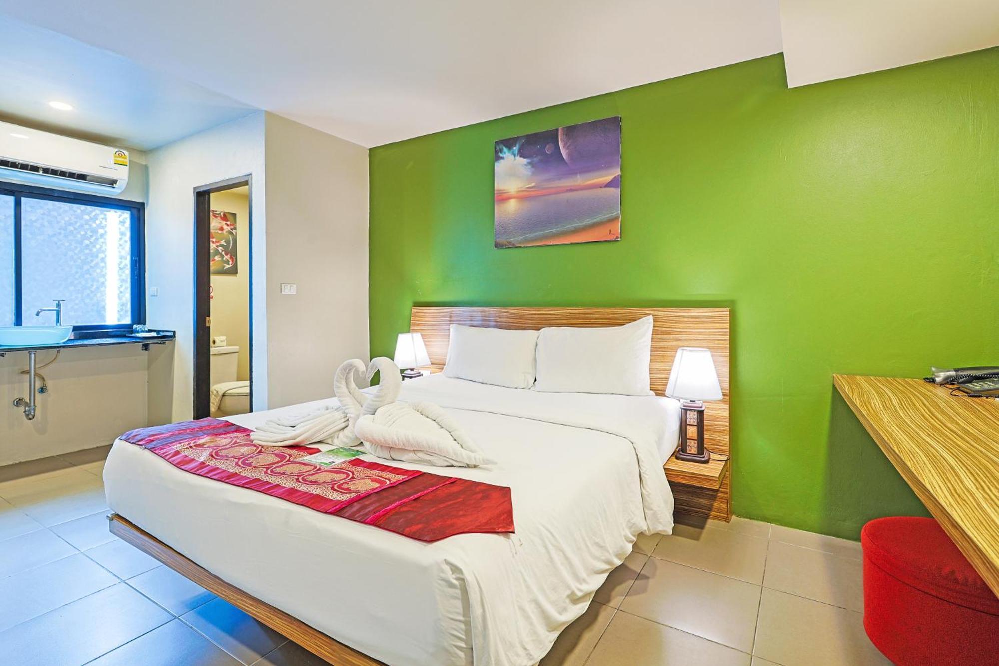 Gu Hotel Patong Phuket Room photo
